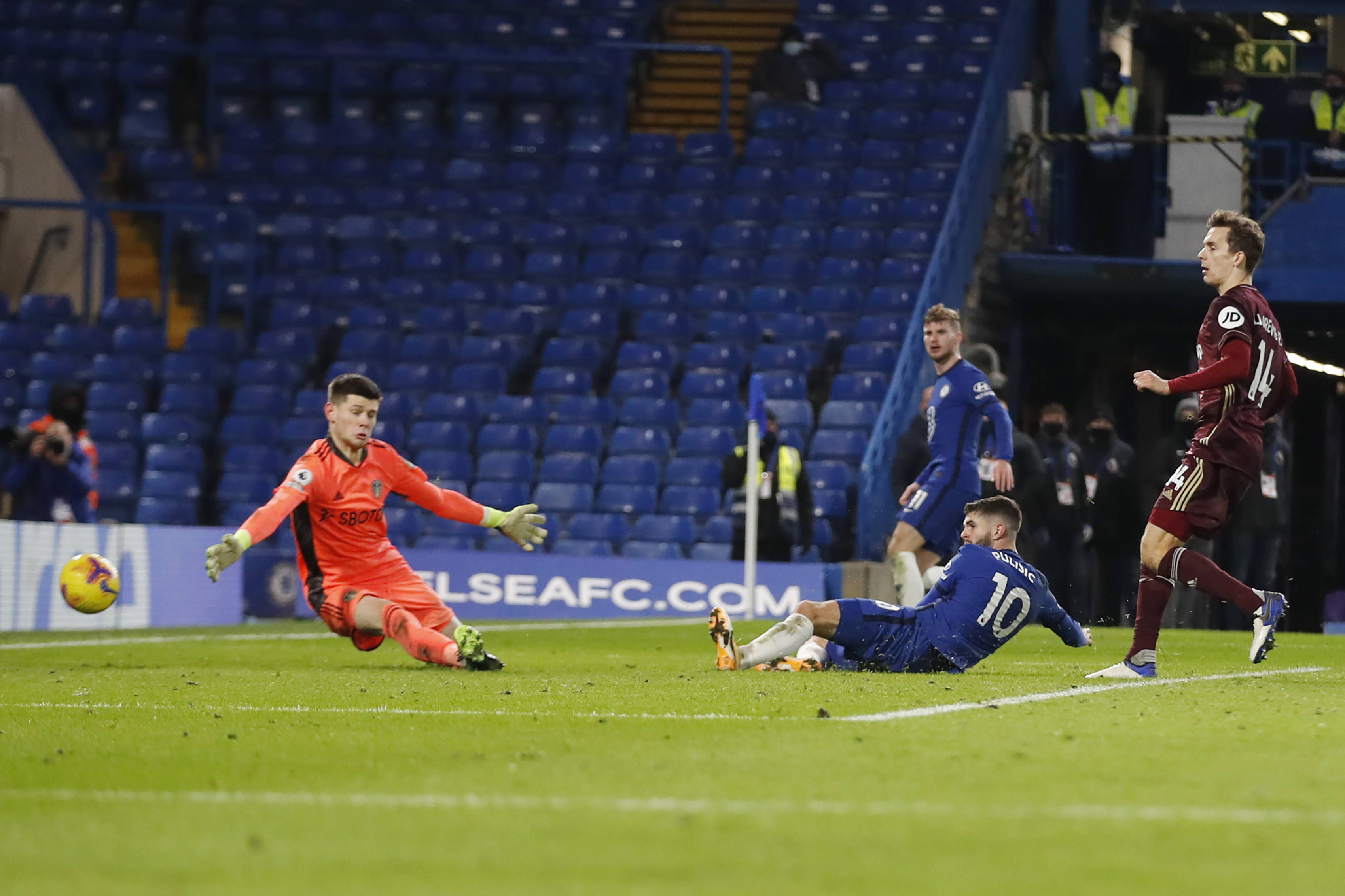 会开幕式中 会开幕式中